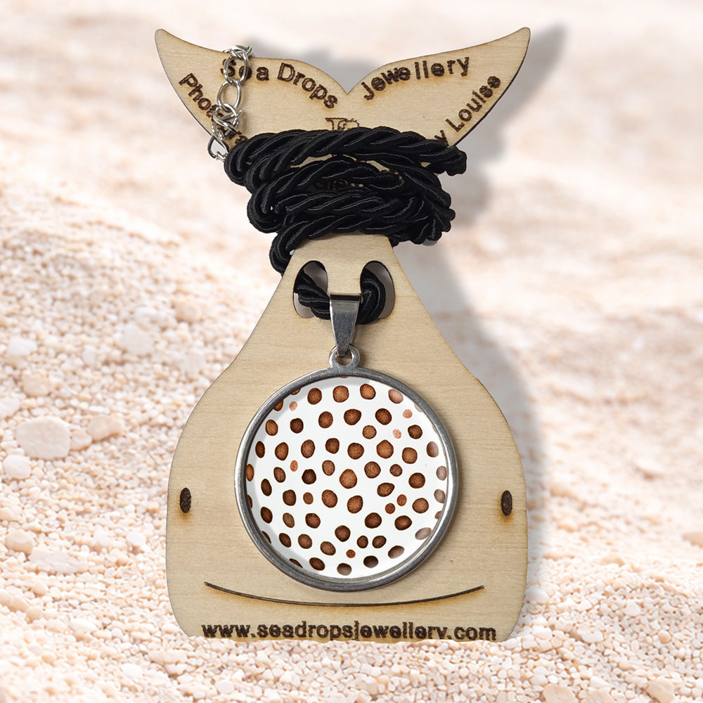 Cowrie - Necklace