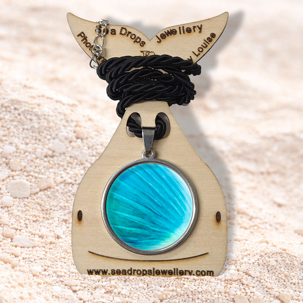 Rainbow Fin - Necklace